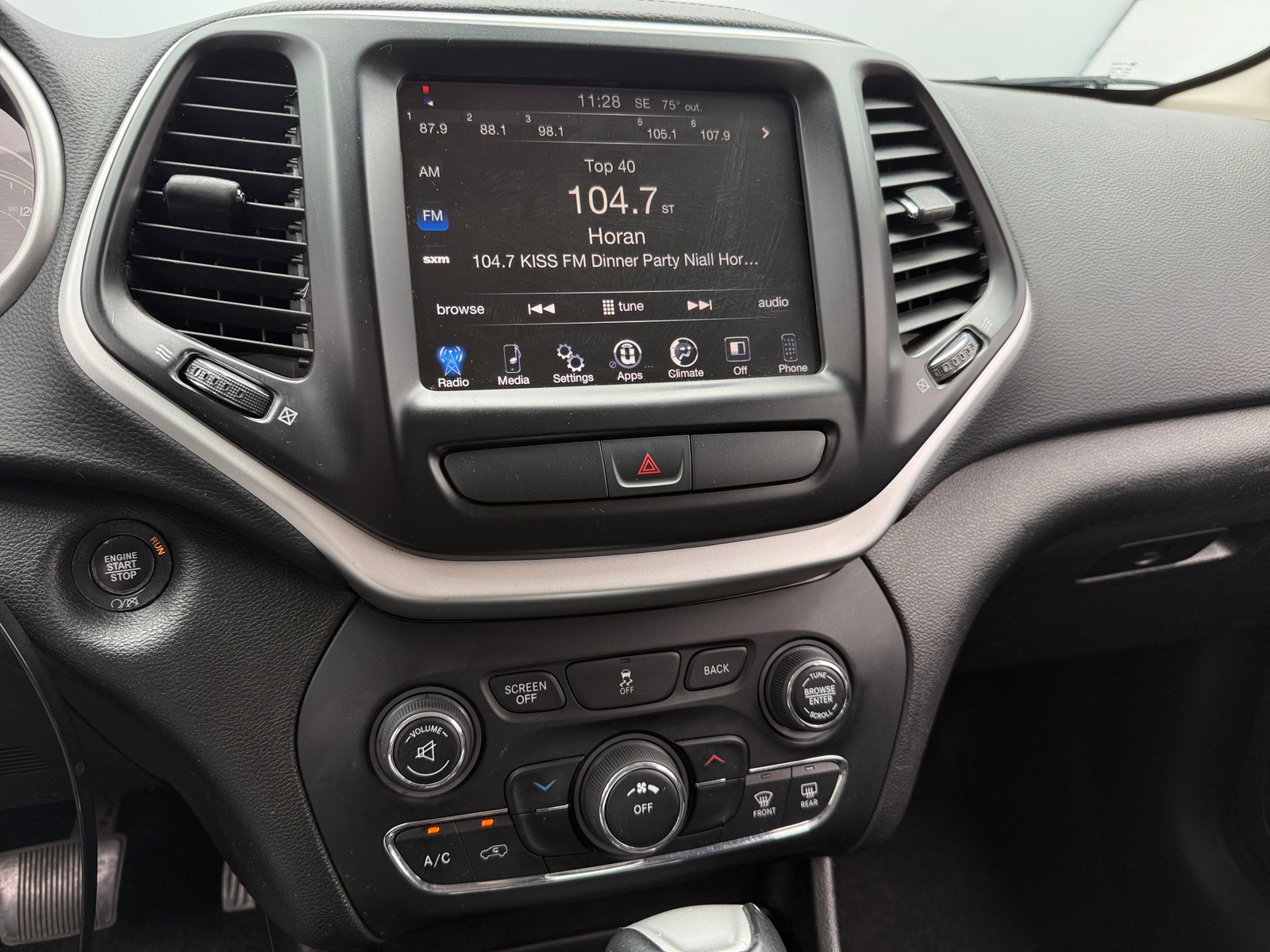 Thumbnail: 2018 Jeep Cherokee - 4