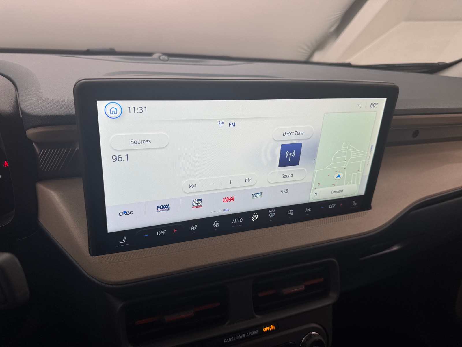 Thumbnail: 2025 Ford Maverick - 3