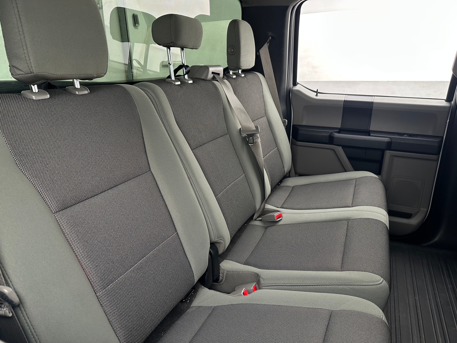 Thumbnail: 2017 Ford Econoline - 6