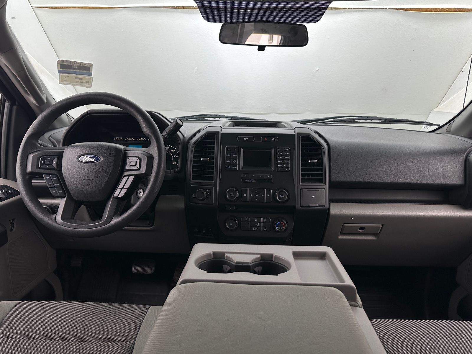 Thumbnail: 2017 Ford Econoline - 3