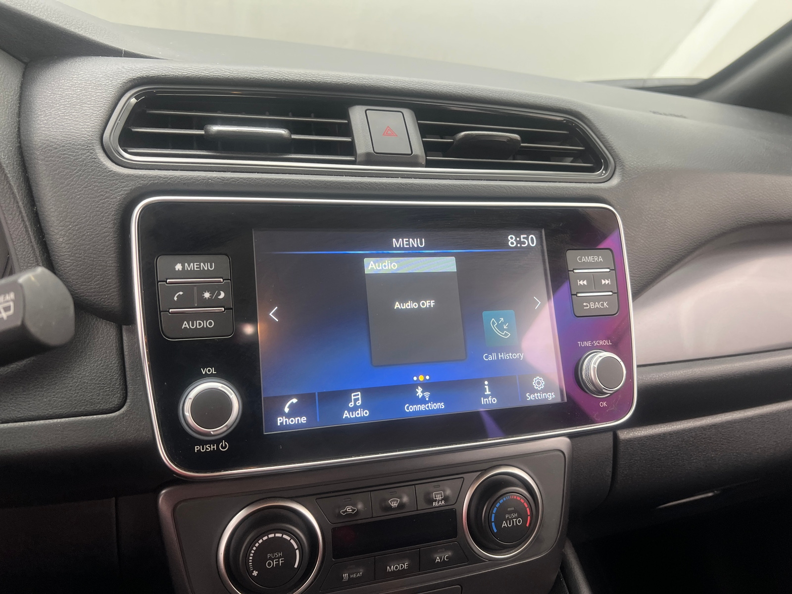 Thumbnail: 2023 Nissan Leaf - 4