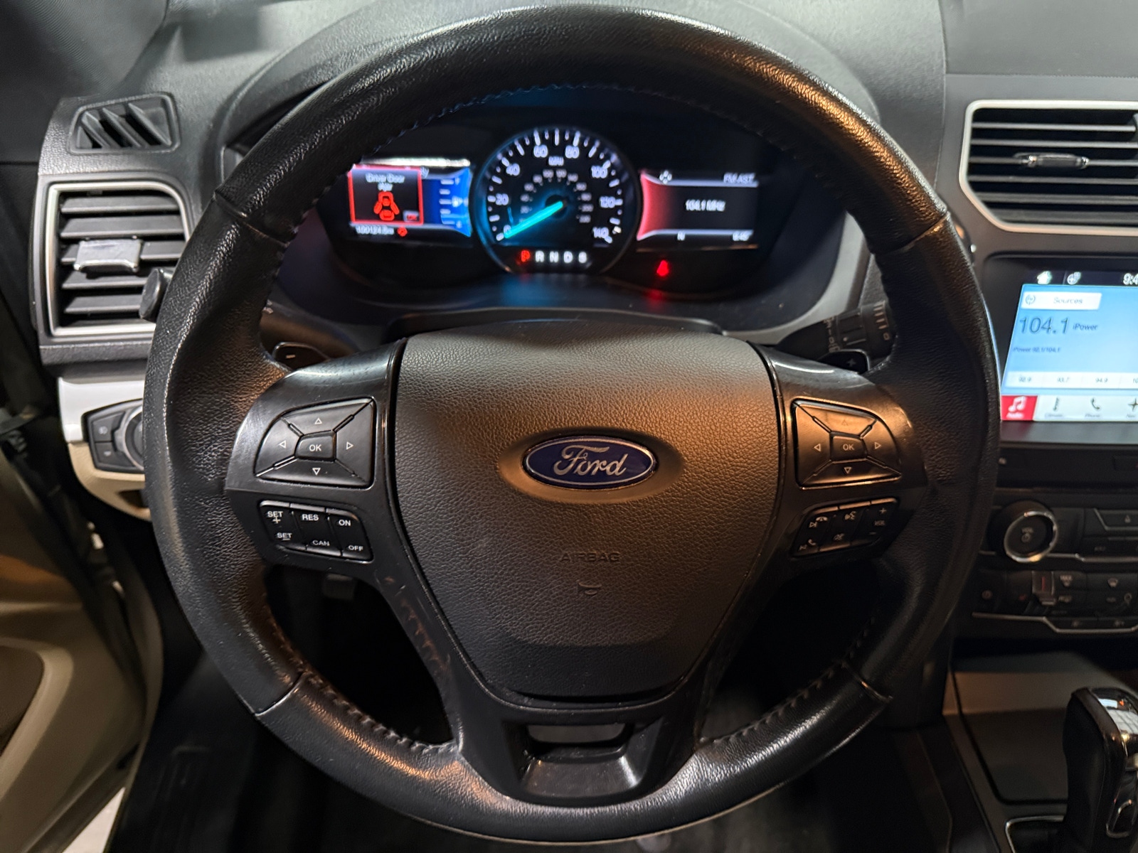 Thumbnail: 2017 Ford Explorer - 5