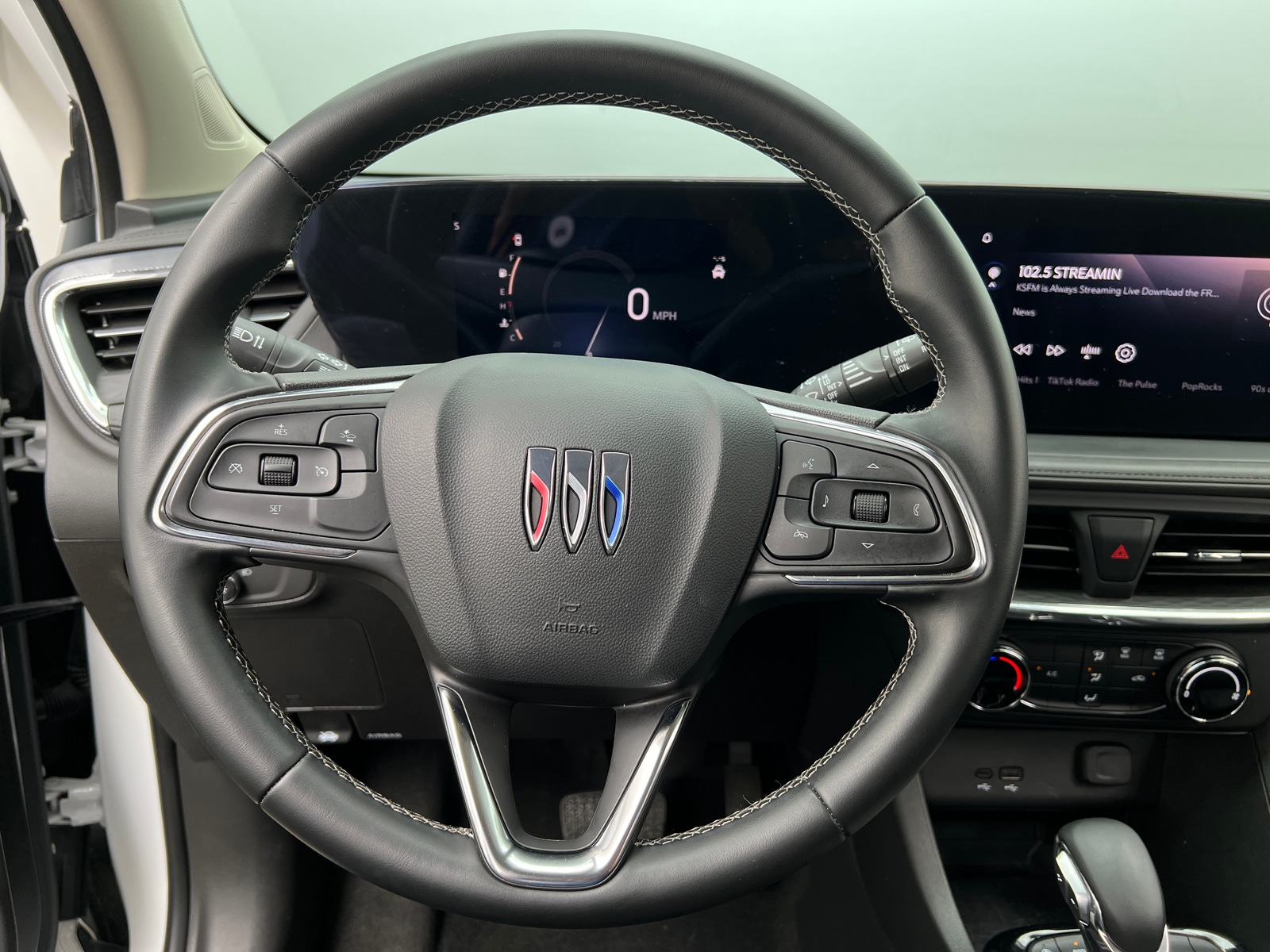 Thumbnail: 2025 Buick Encore GX - 5