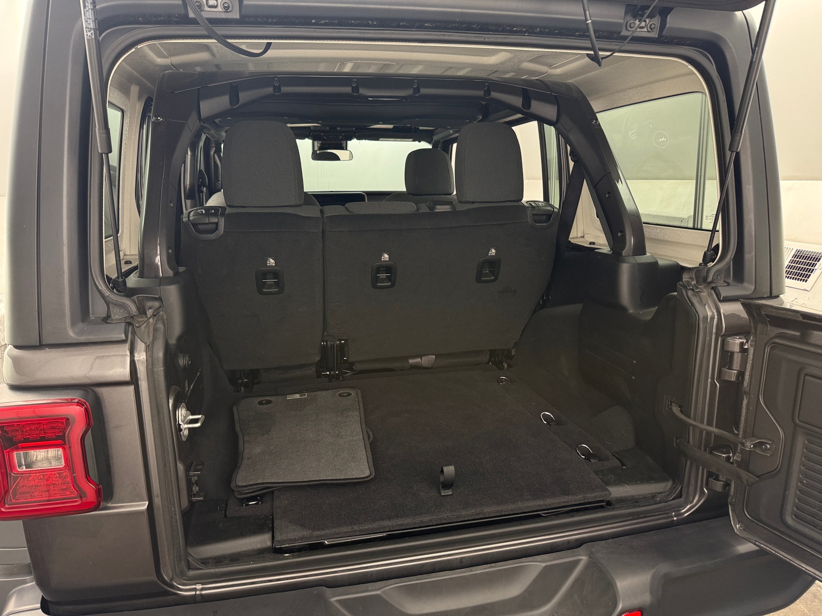 Thumbnail: 2025 Jeep Wrangler - 7