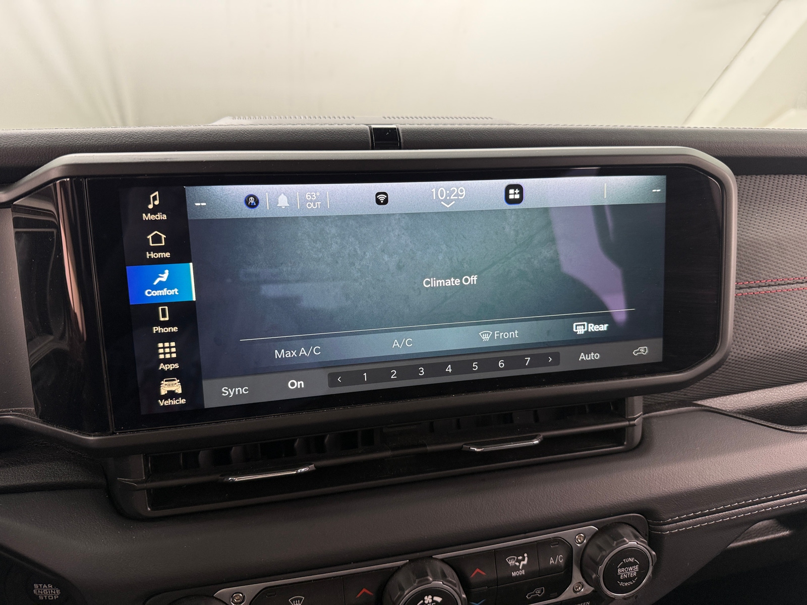 Thumbnail: 2025 Jeep Wrangler - 4