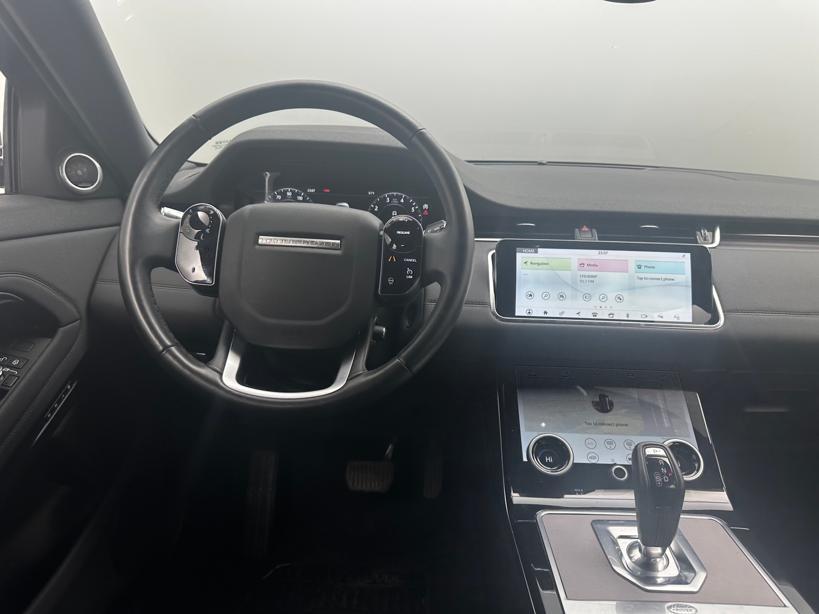 Thumbnail: 2020 Land Rover Range Rover Evoque - 4