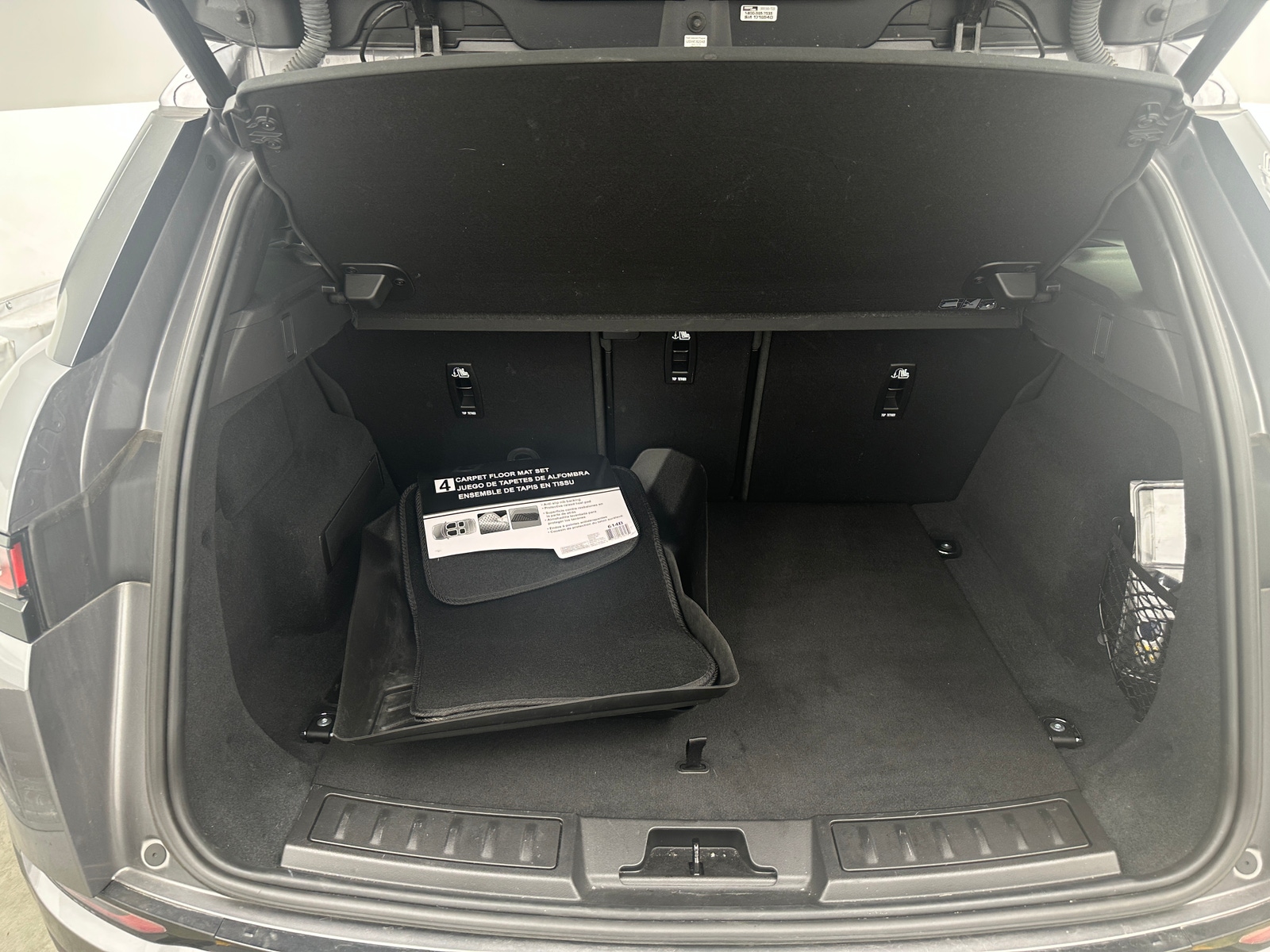 Thumbnail: 2020 Land Rover Range Rover Evoque - 6