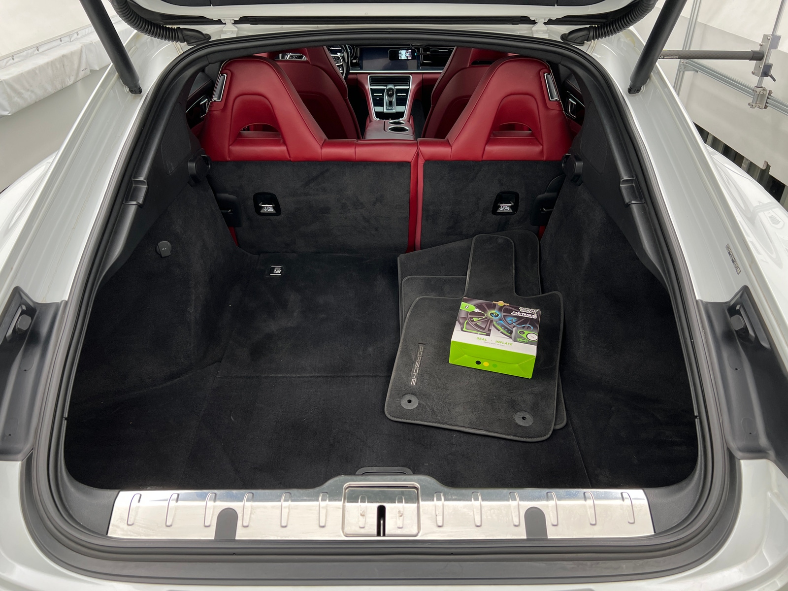 Thumbnail: 2018 Porsche Panamera - 6