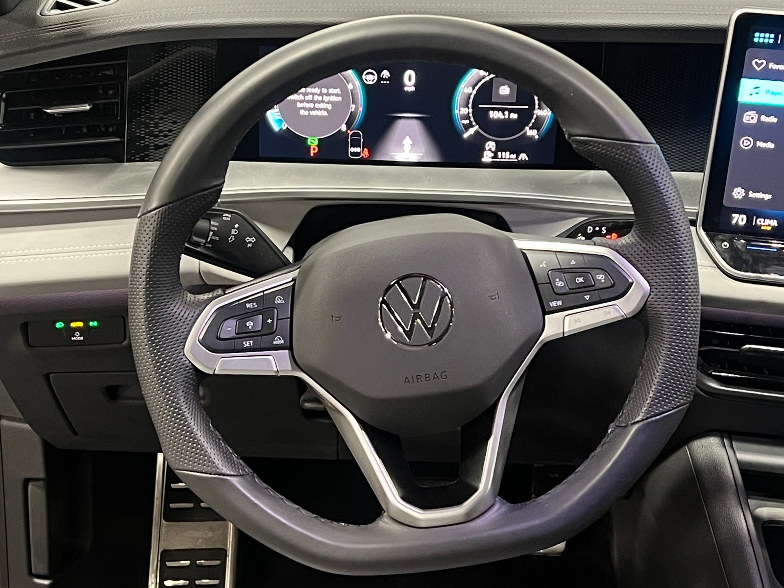 Thumbnail: 2025 Volkswagen Tiguan - 4