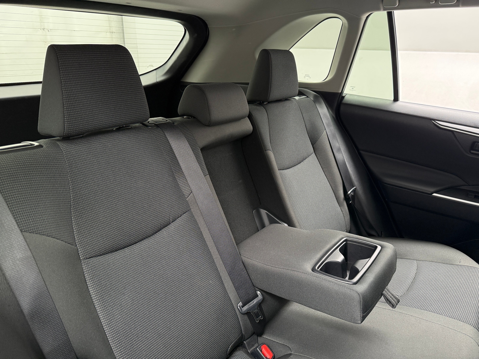 Thumbnail: 2025 Toyota RAV4 - 6