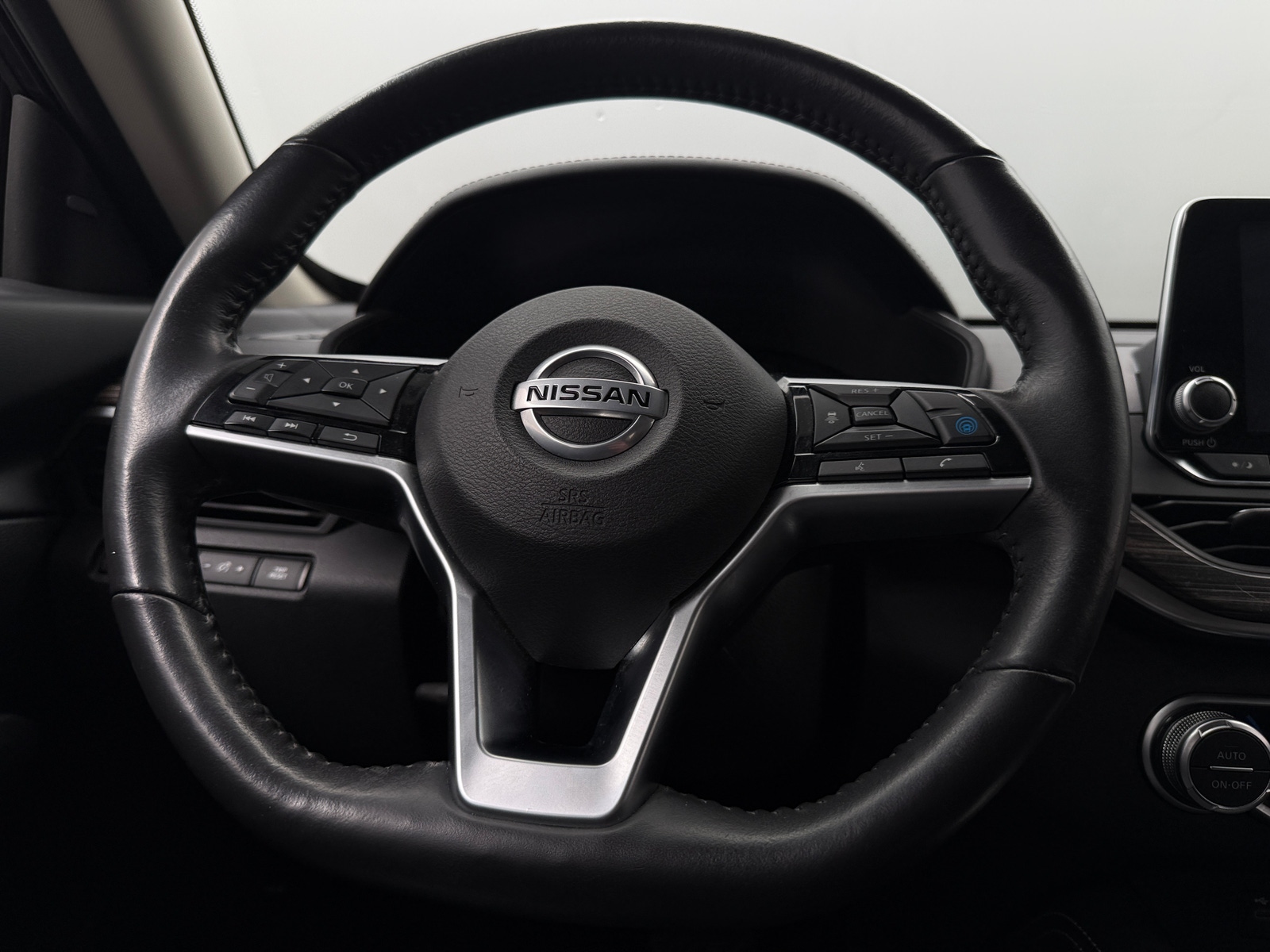 Thumbnail: 2022 Nissan Altima - 4