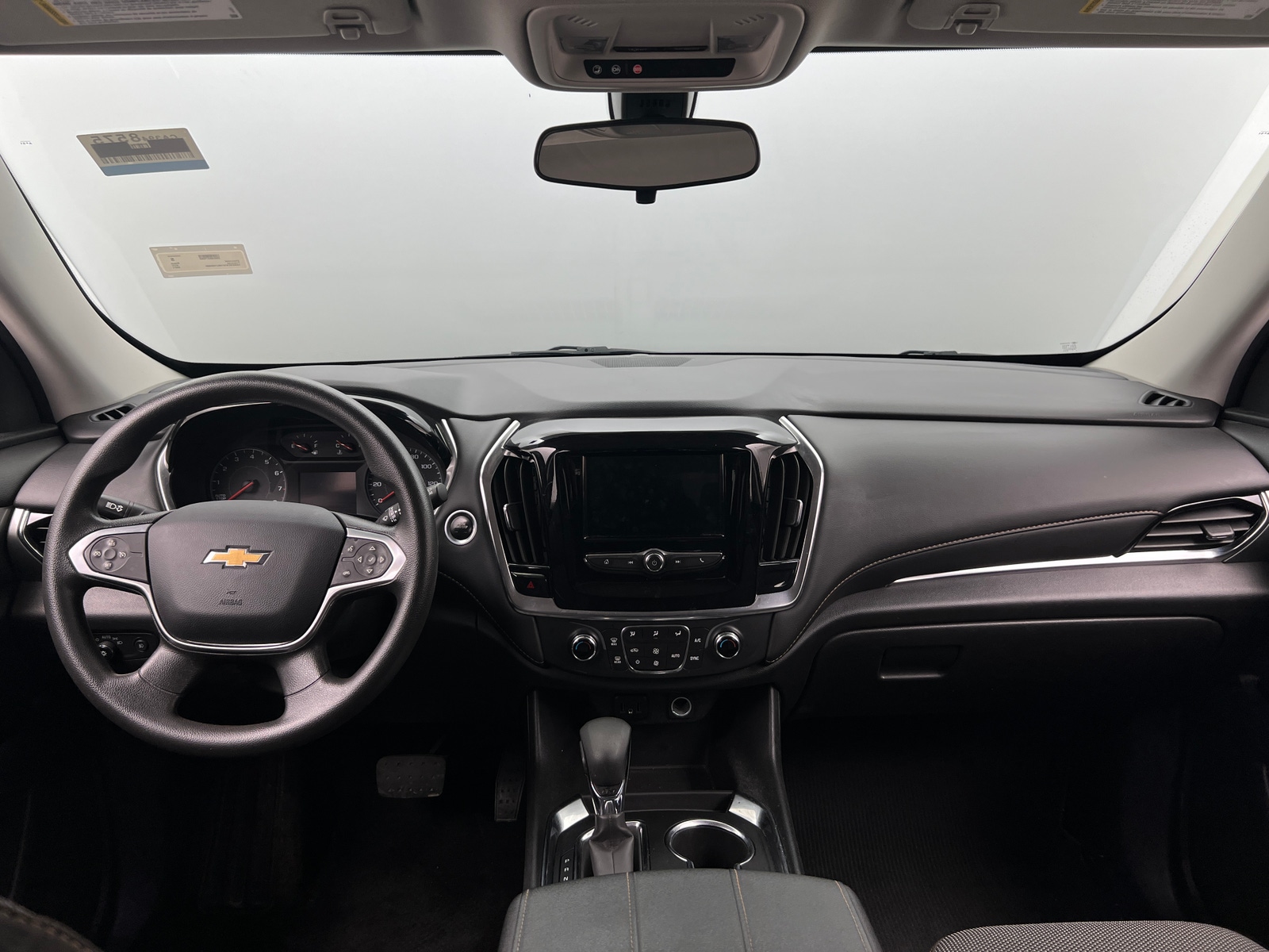 Thumbnail: 2021 Chevrolet Traverse - 3