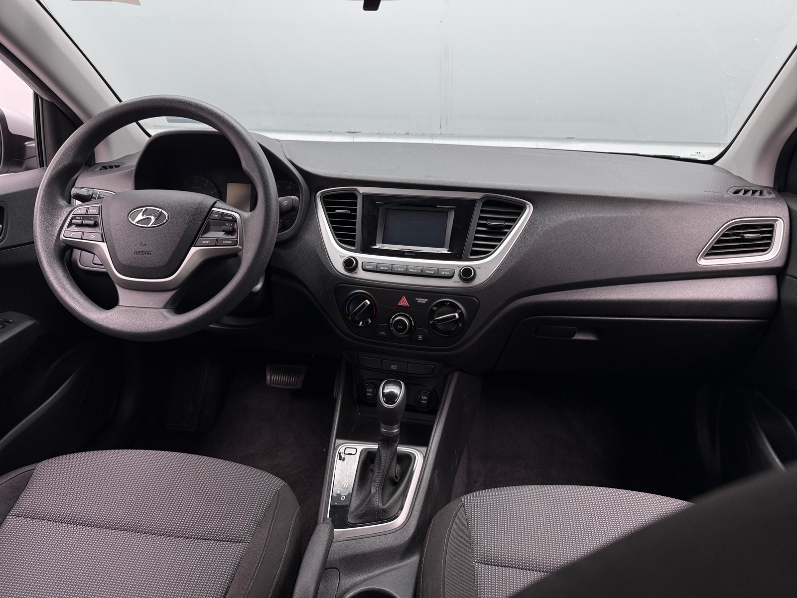 Thumbnail: 2022 Hyundai Accent - 3