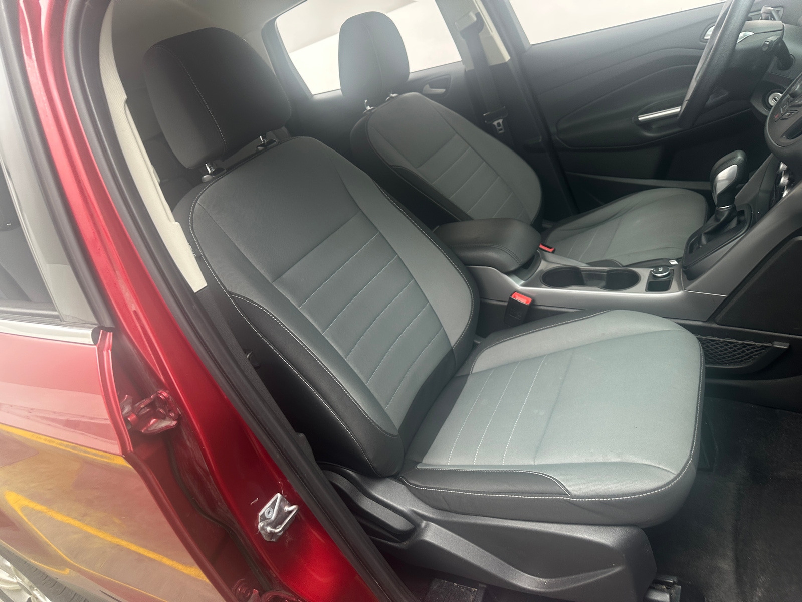 Thumbnail: 2016 Ford Escape - 2