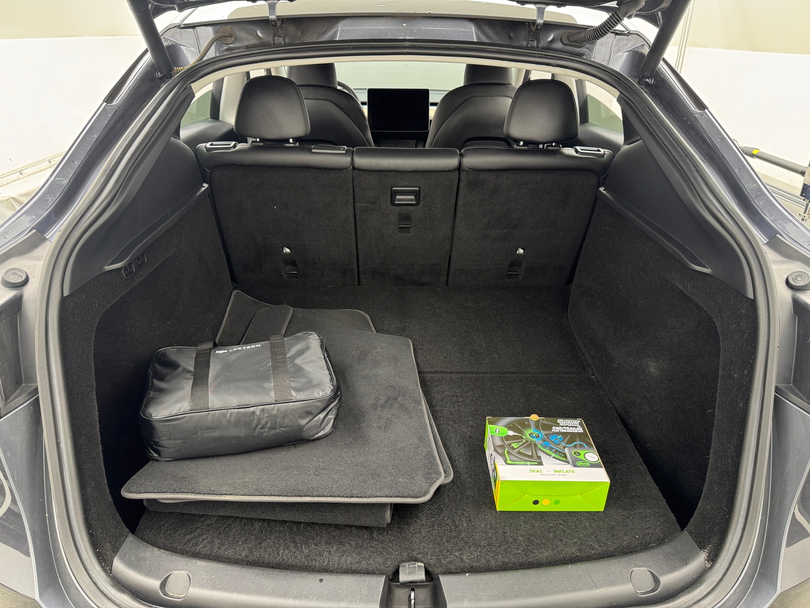 Thumbnail: 2023 Tesla Model Y - 6