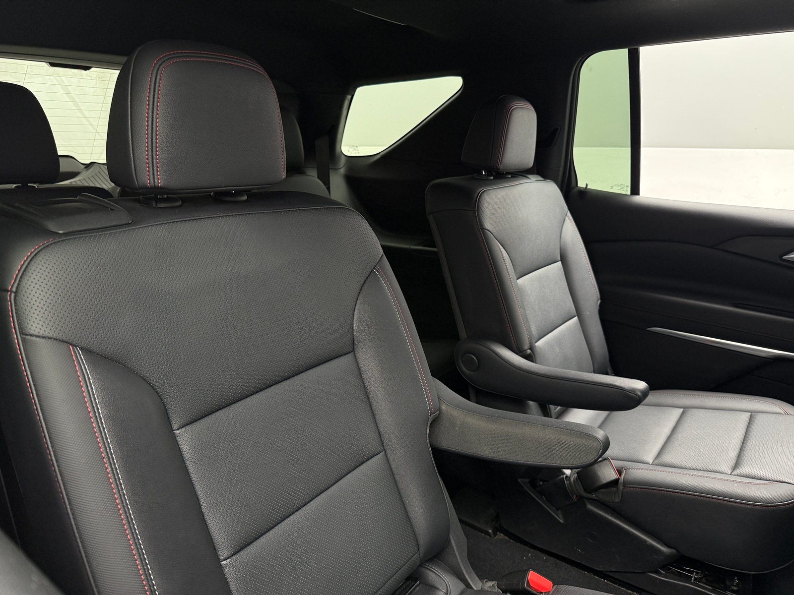 Thumbnail: 2024 Chevrolet Traverse - 6