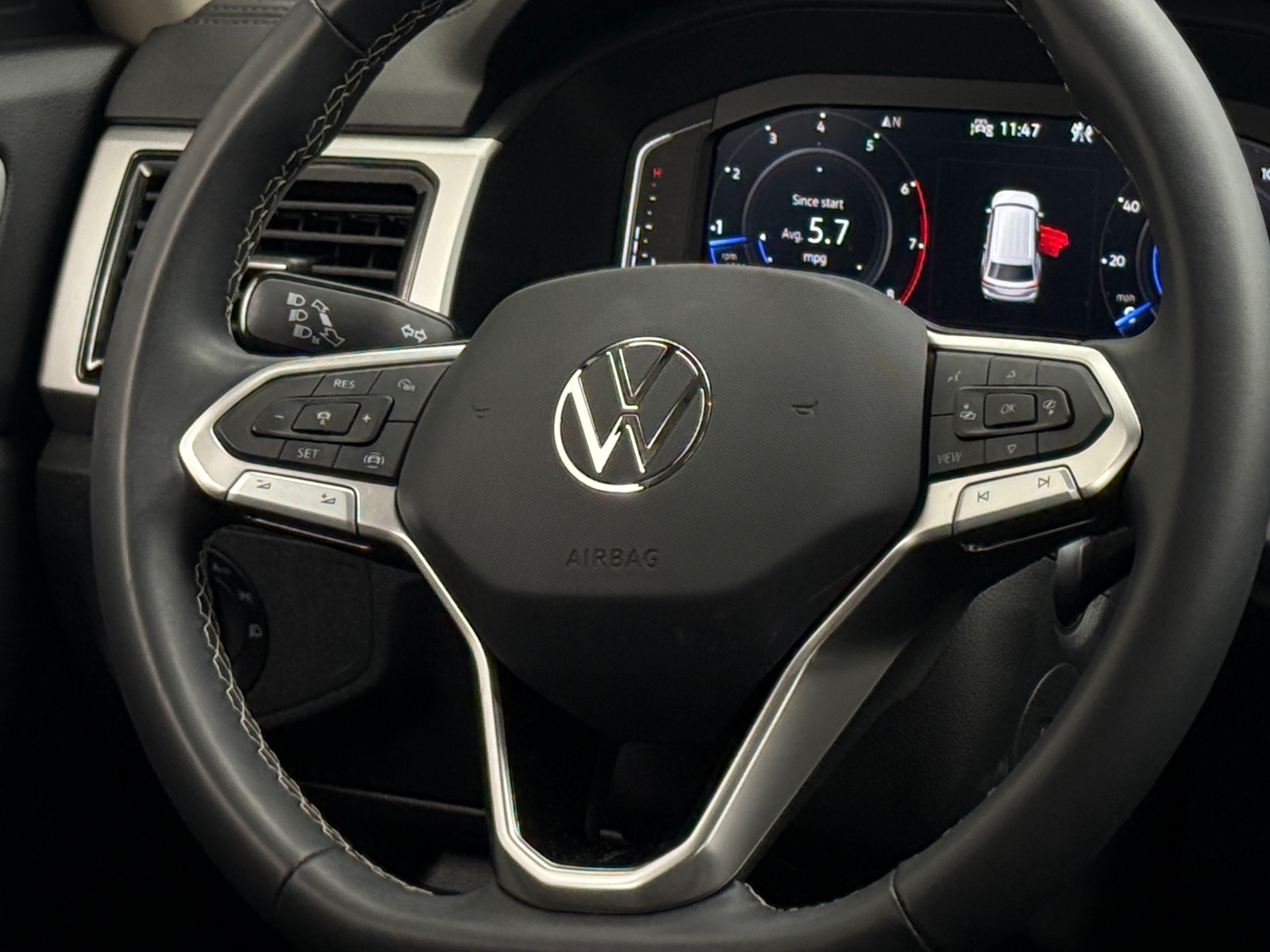 Thumbnail: 2023 Volkswagen Atlas - 4