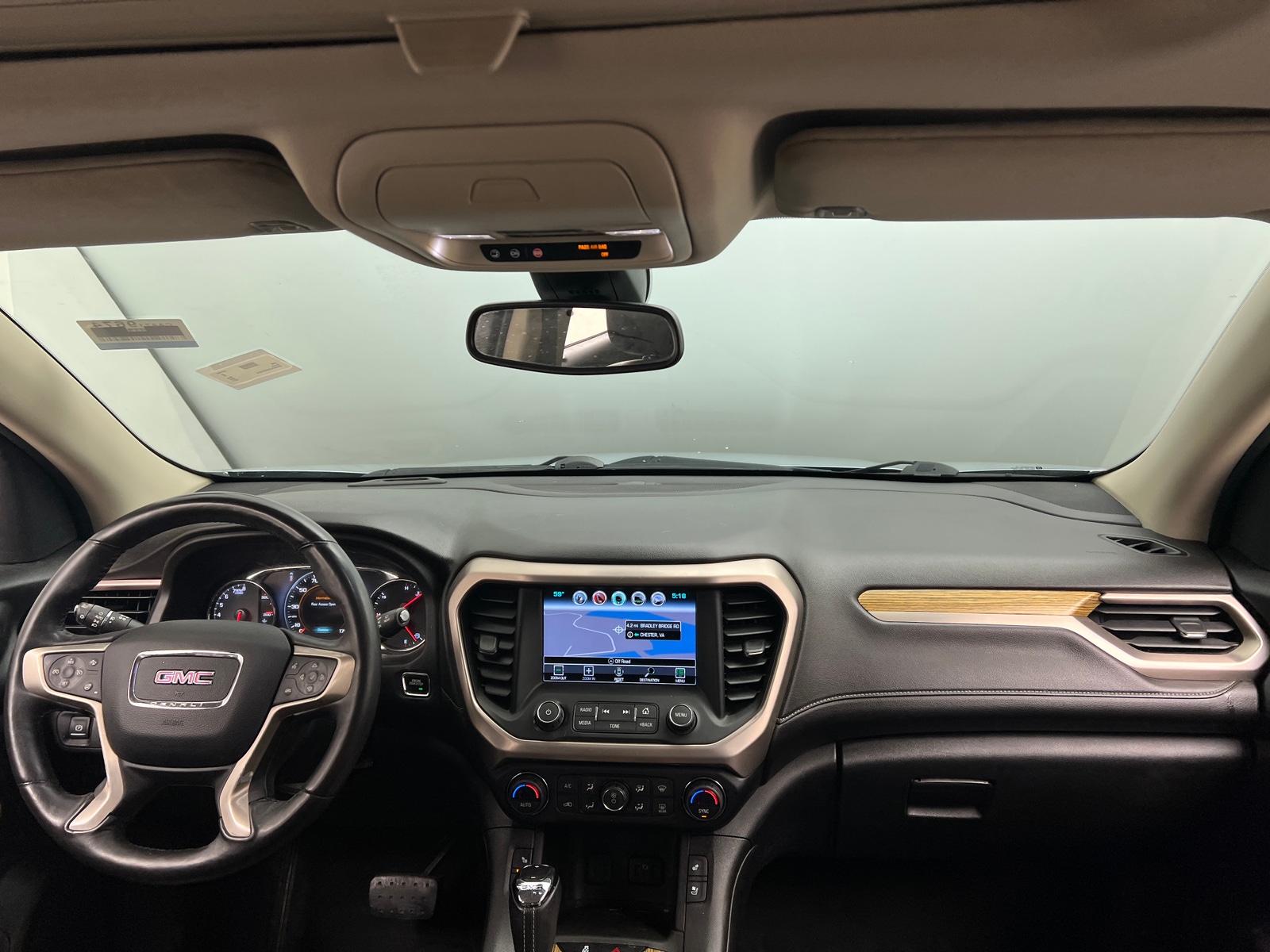 Thumbnail: 2017 GMC Acadia - 2