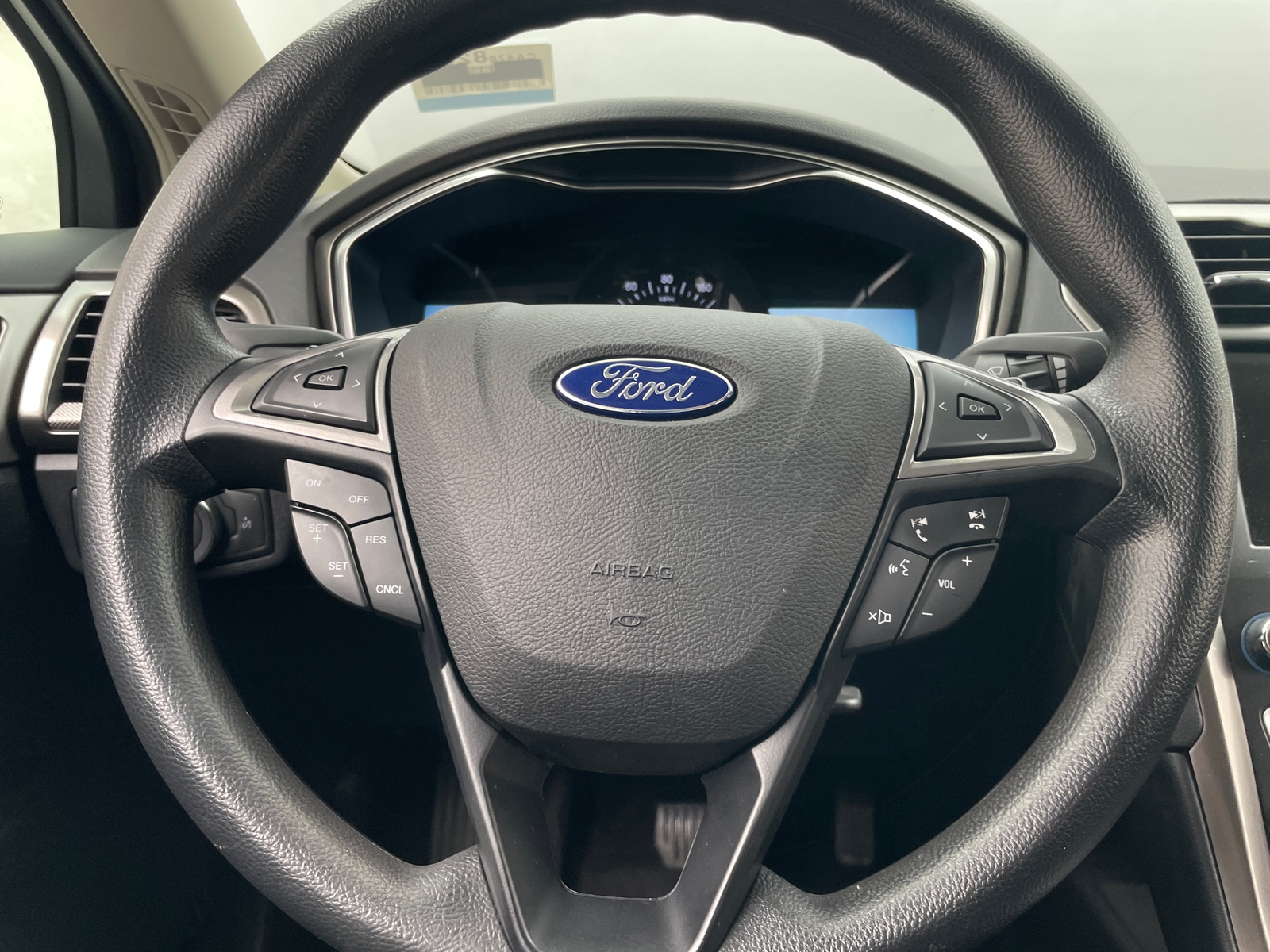Thumbnail: 2017 Ford Fusion - 5