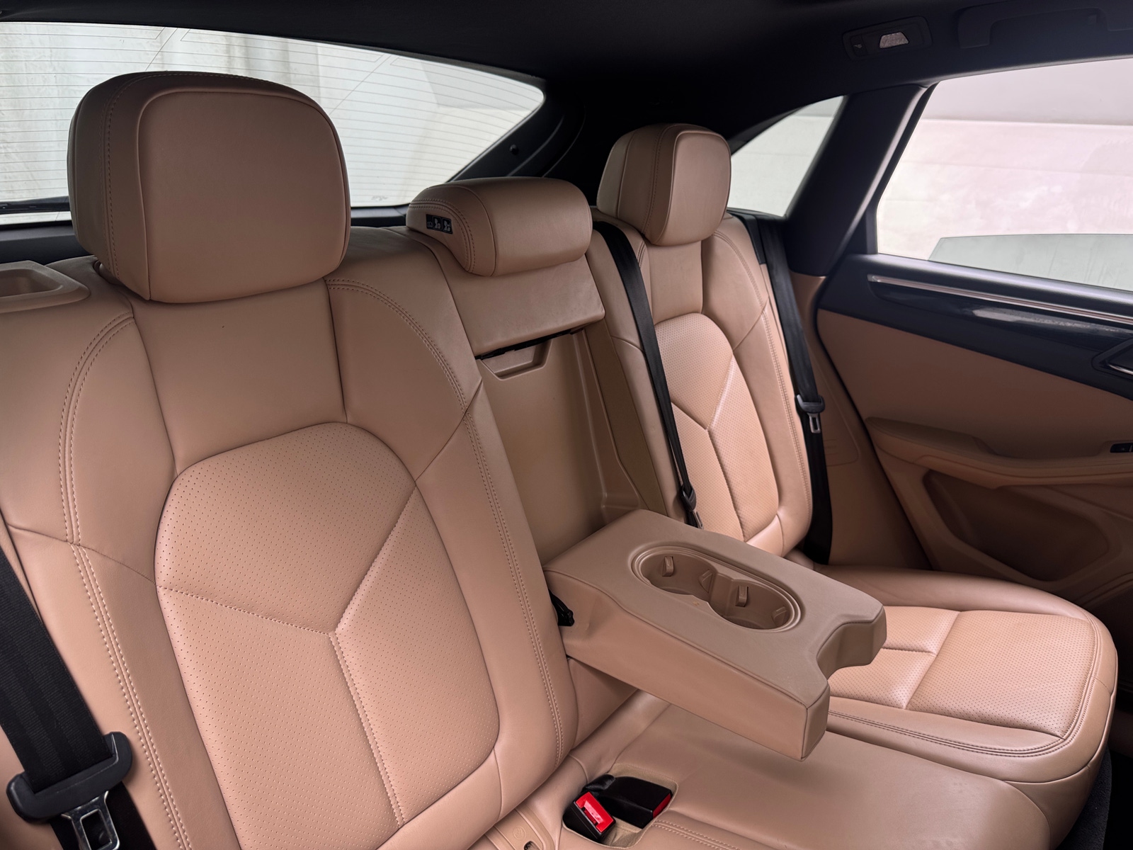 Thumbnail: 2020 Porsche Macan - 5