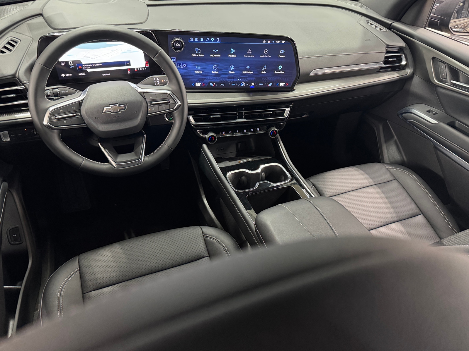 Thumbnail: 2026 Chevrolet Traverse - 3