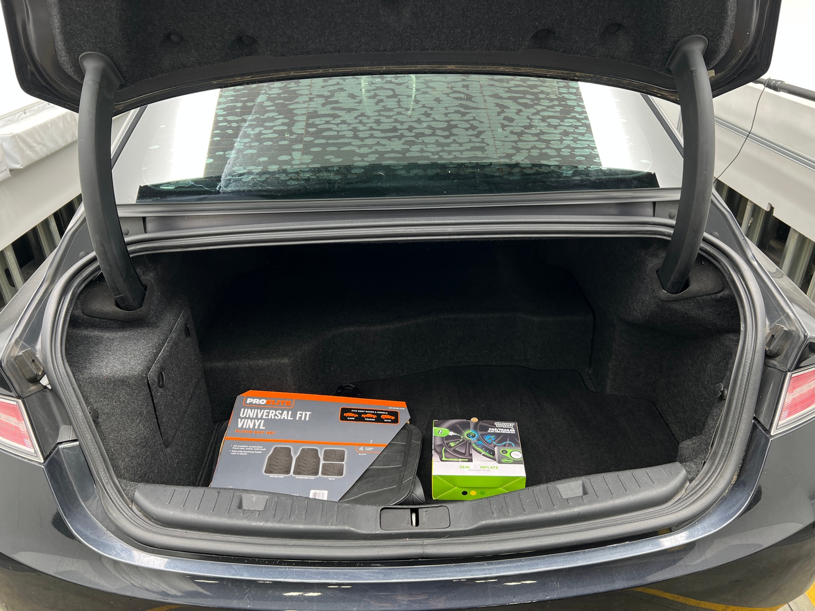 Thumbnail: 2014 Lincoln MKZ - 6