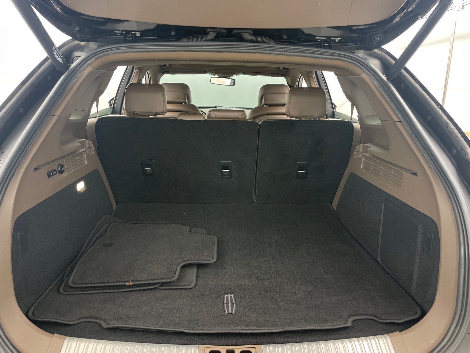 Thumbnail: 2017 Lincoln MKX - 6