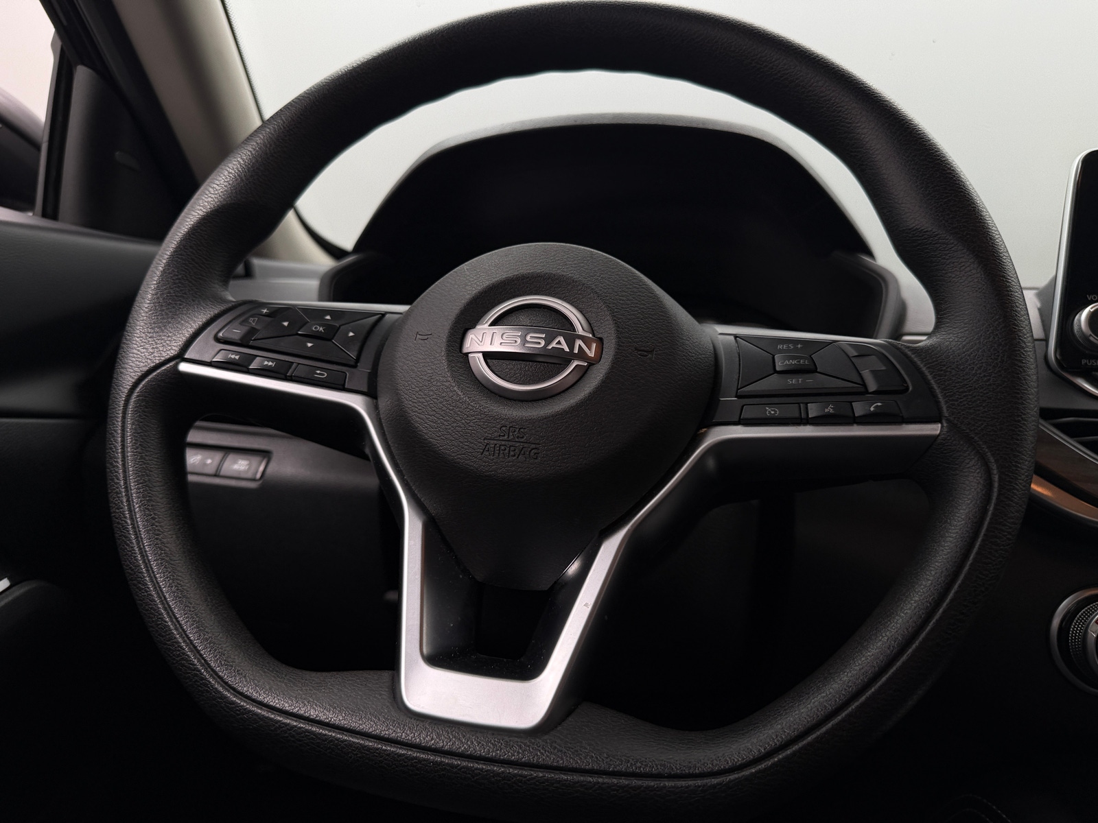 Thumbnail: 2023 Nissan Altima - 5