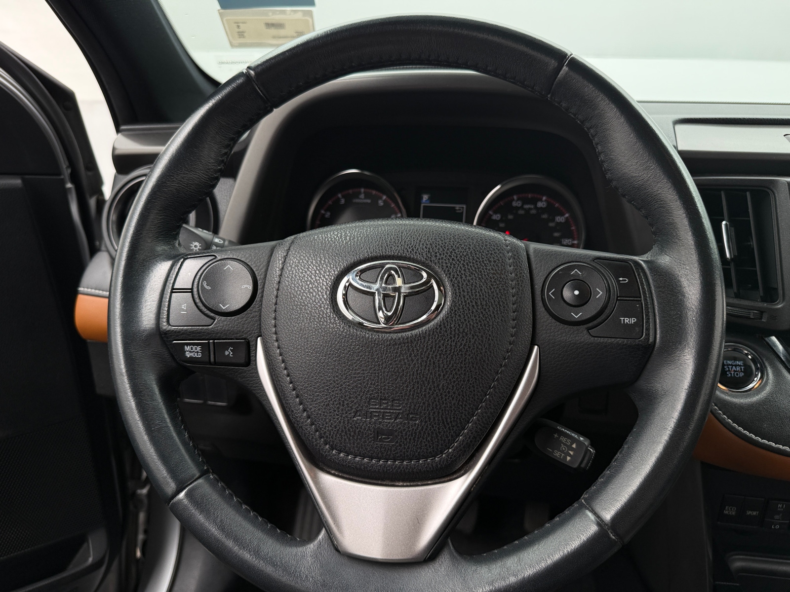 Thumbnail: 2016 Toyota RAV4 - 4