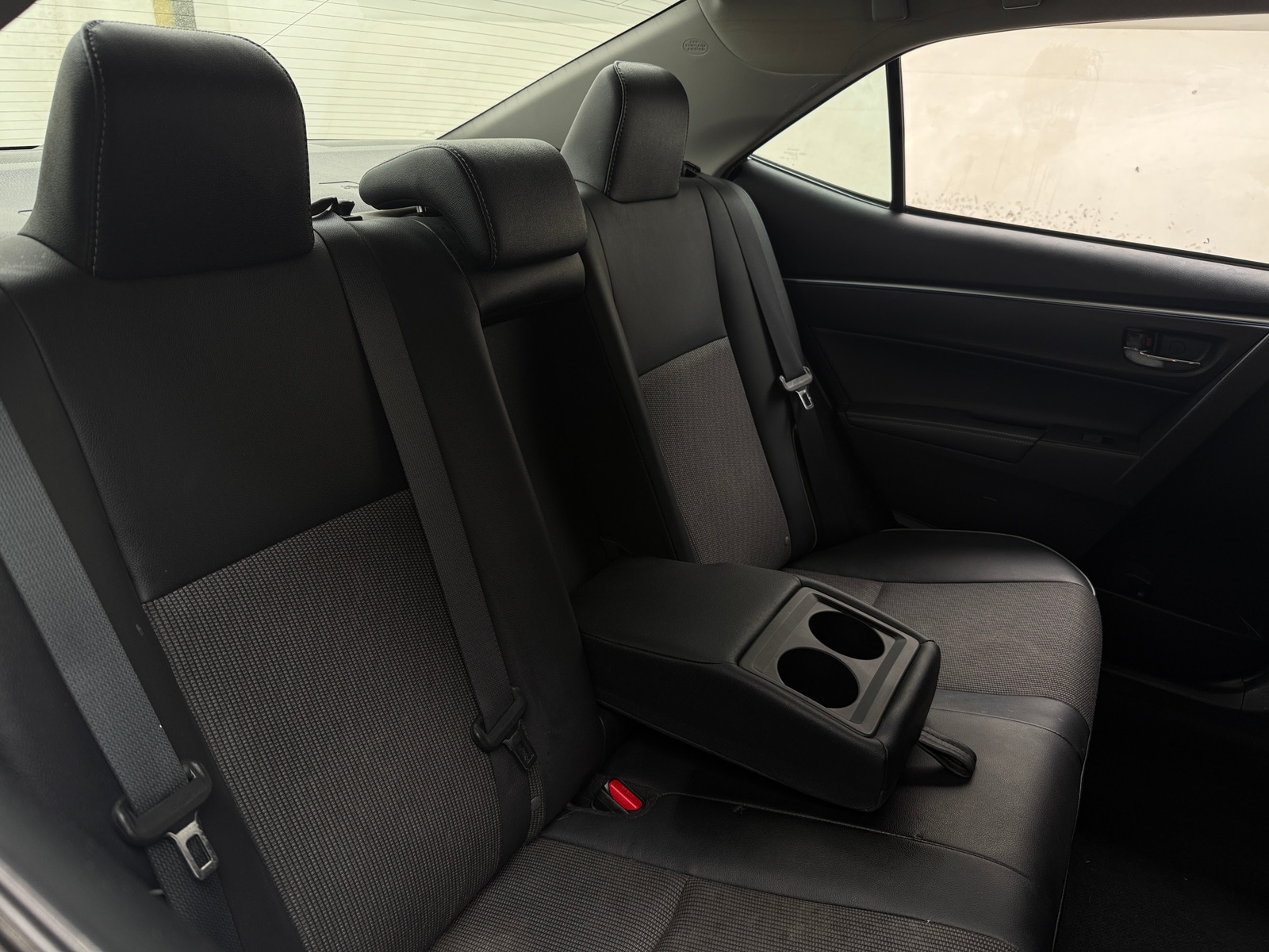 Thumbnail: 2016 Toyota Corolla - 6