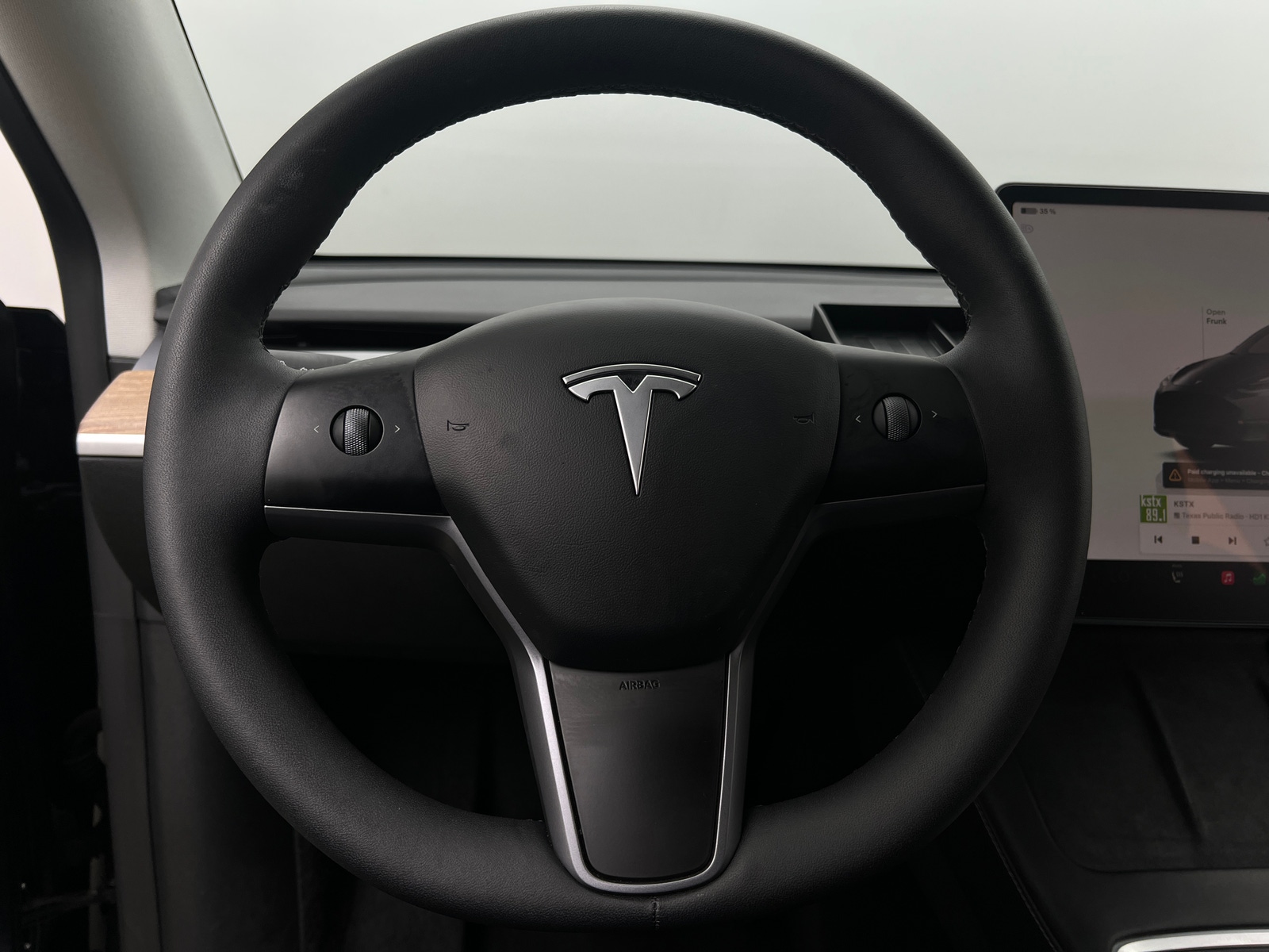 Thumbnail: 2022 Tesla Model Y - 4