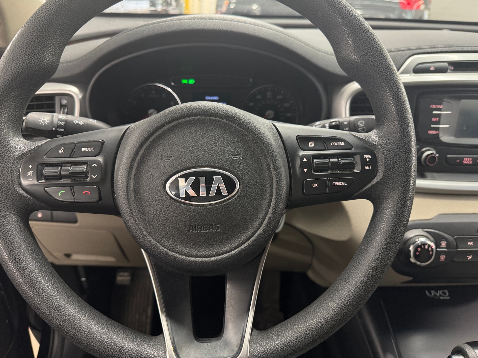 Thumbnail: 2016 Kia Sorento - 5