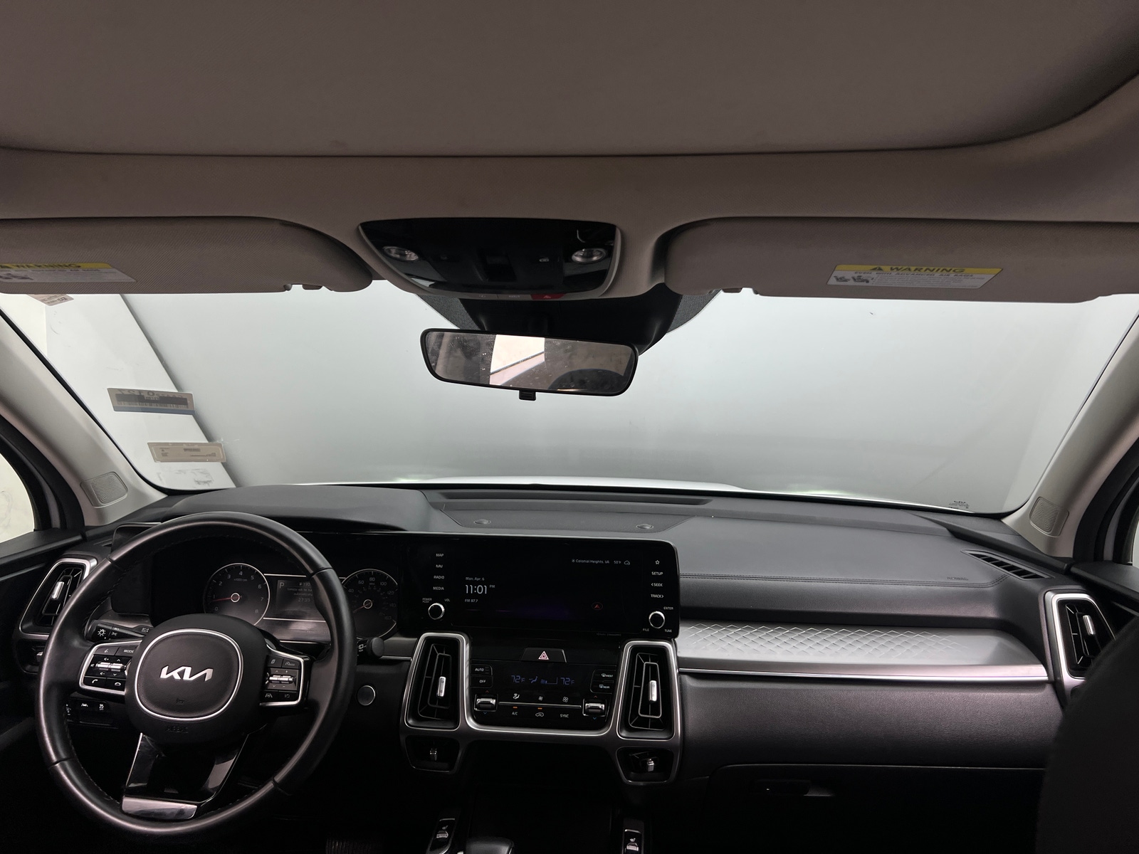 Thumbnail: 2023 Kia Sorento - 2