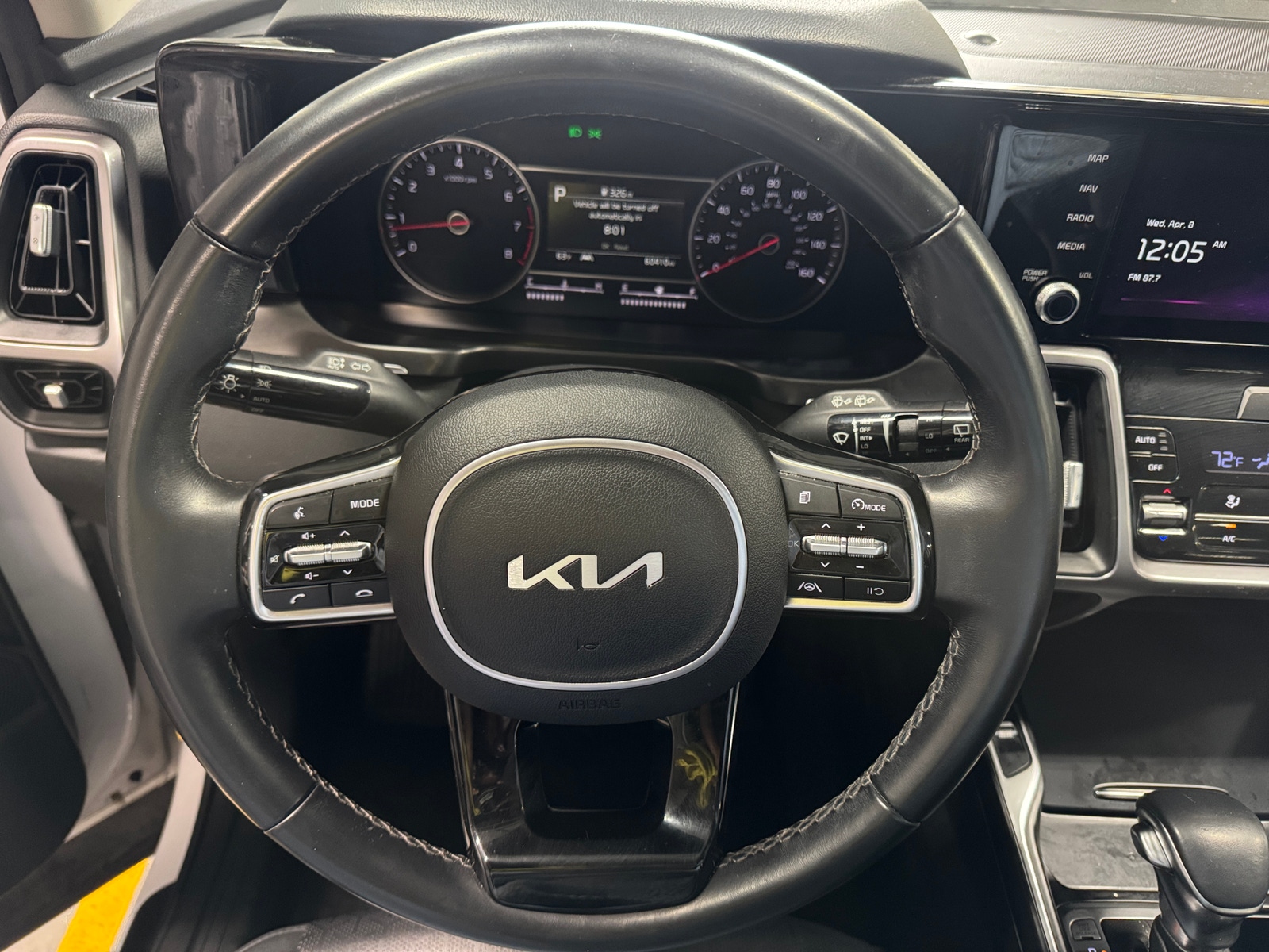 Thumbnail: 2023 Kia Sorento - 4