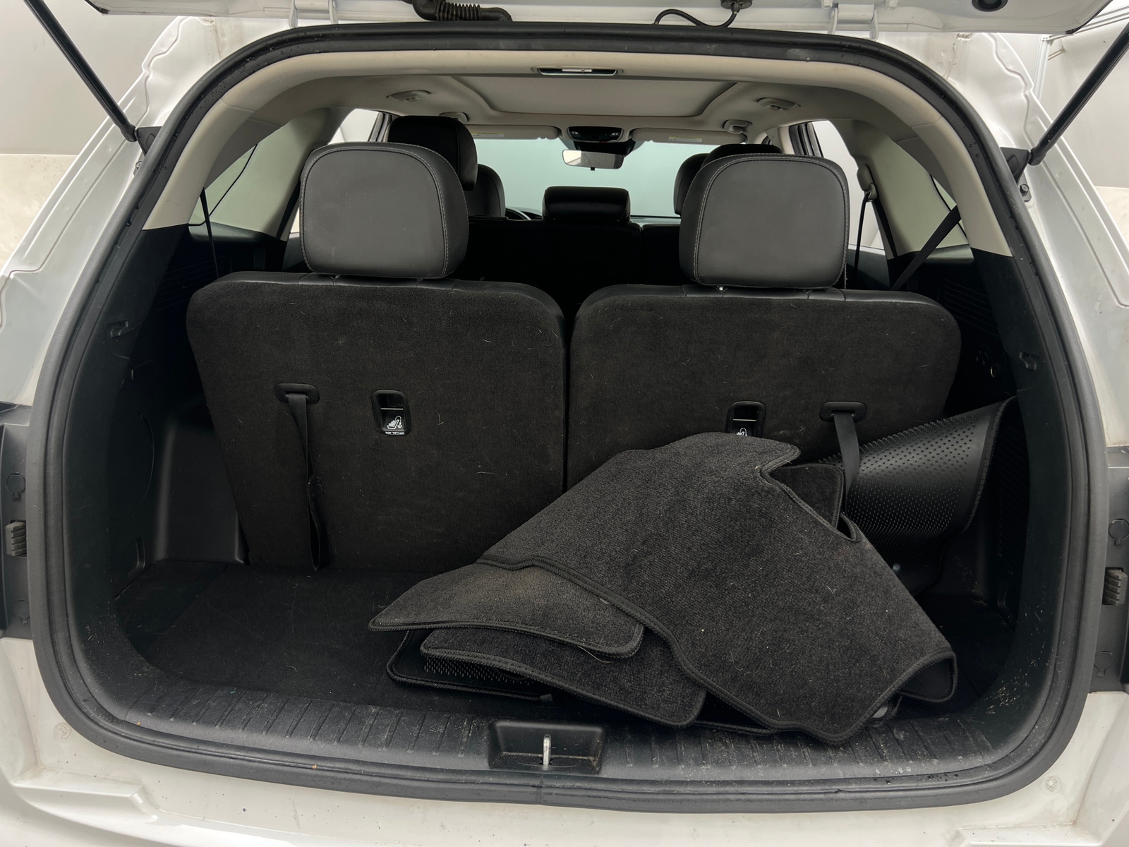 Thumbnail: 2023 Kia Sorento - 6