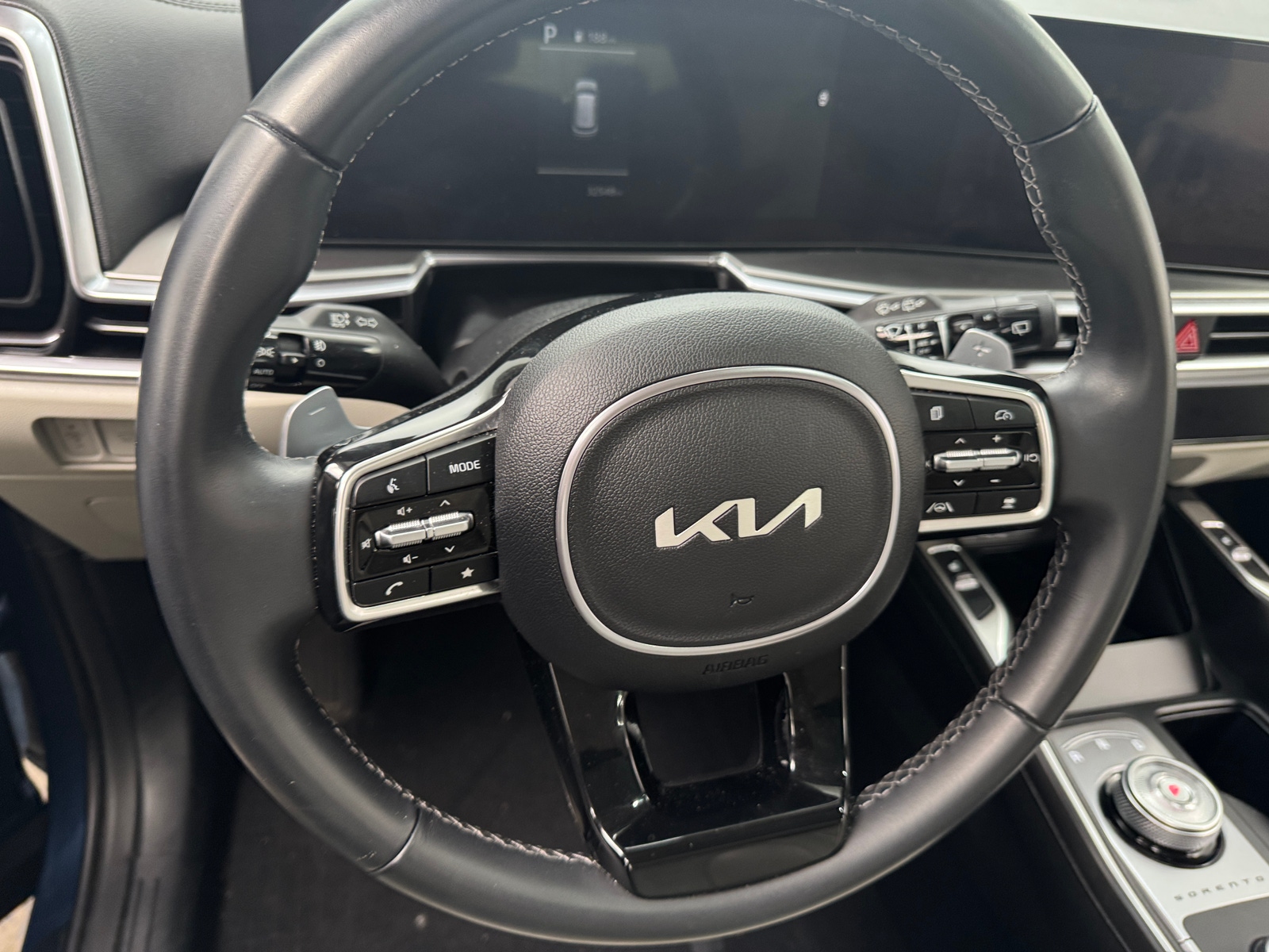 Thumbnail: 2025 Kia Sorento - 4