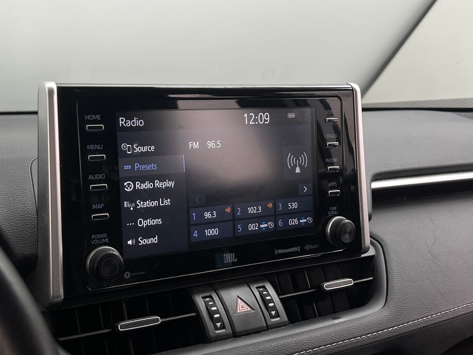 Thumbnail: 2021 Toyota RAV4 - 3