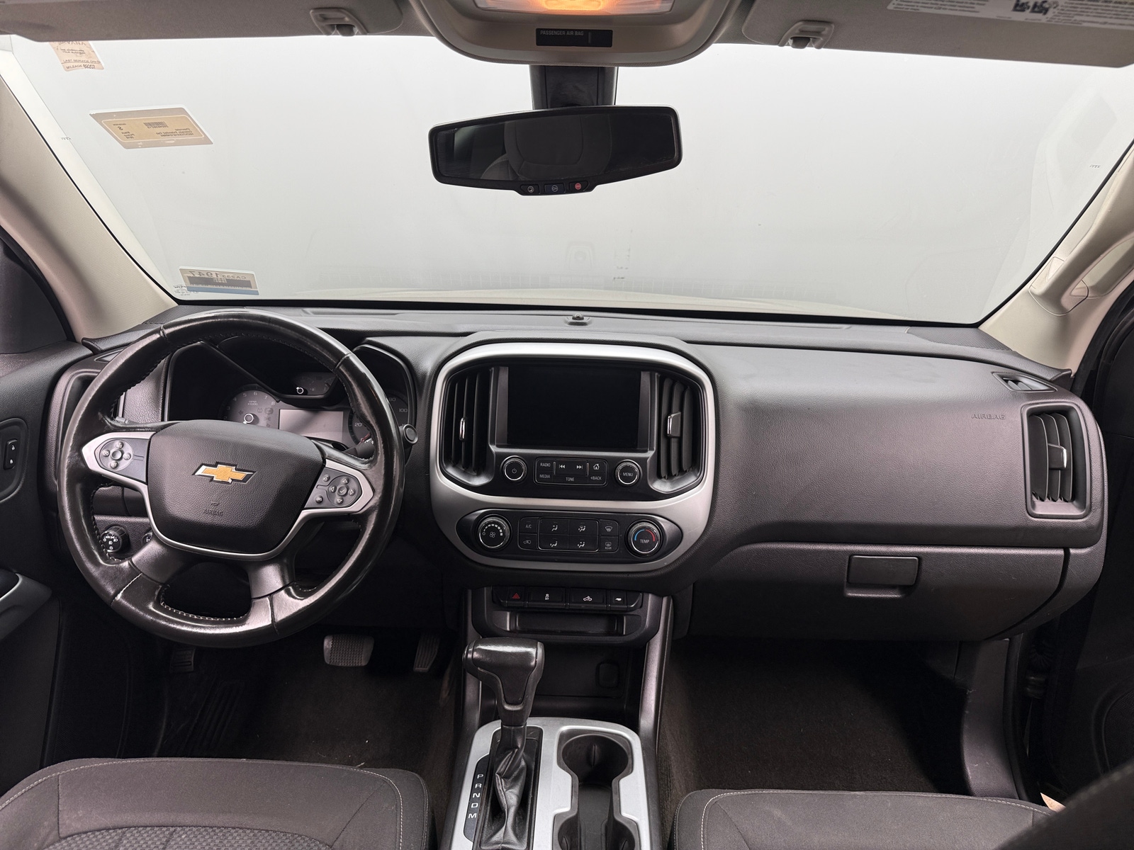 Thumbnail: 2016 Chevrolet Colorado - 3