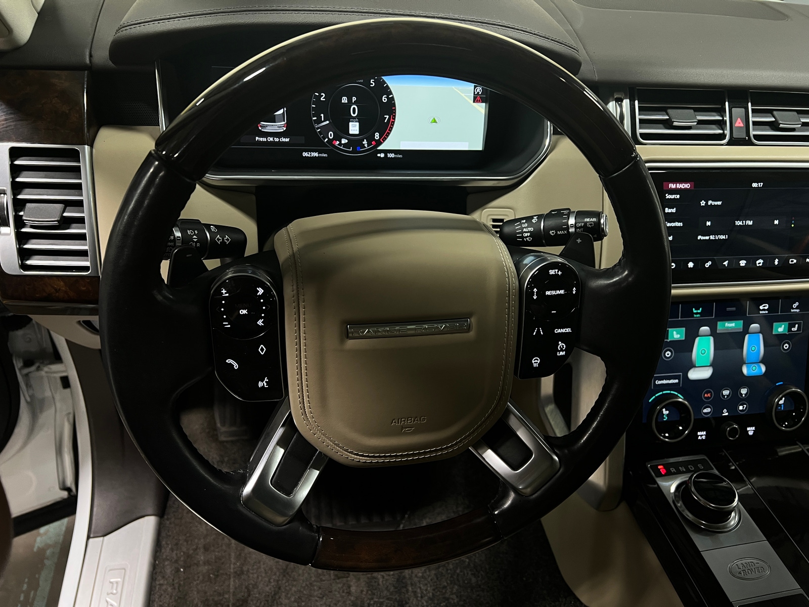 Thumbnail: 2019 Land Rover Range Rover - 4
