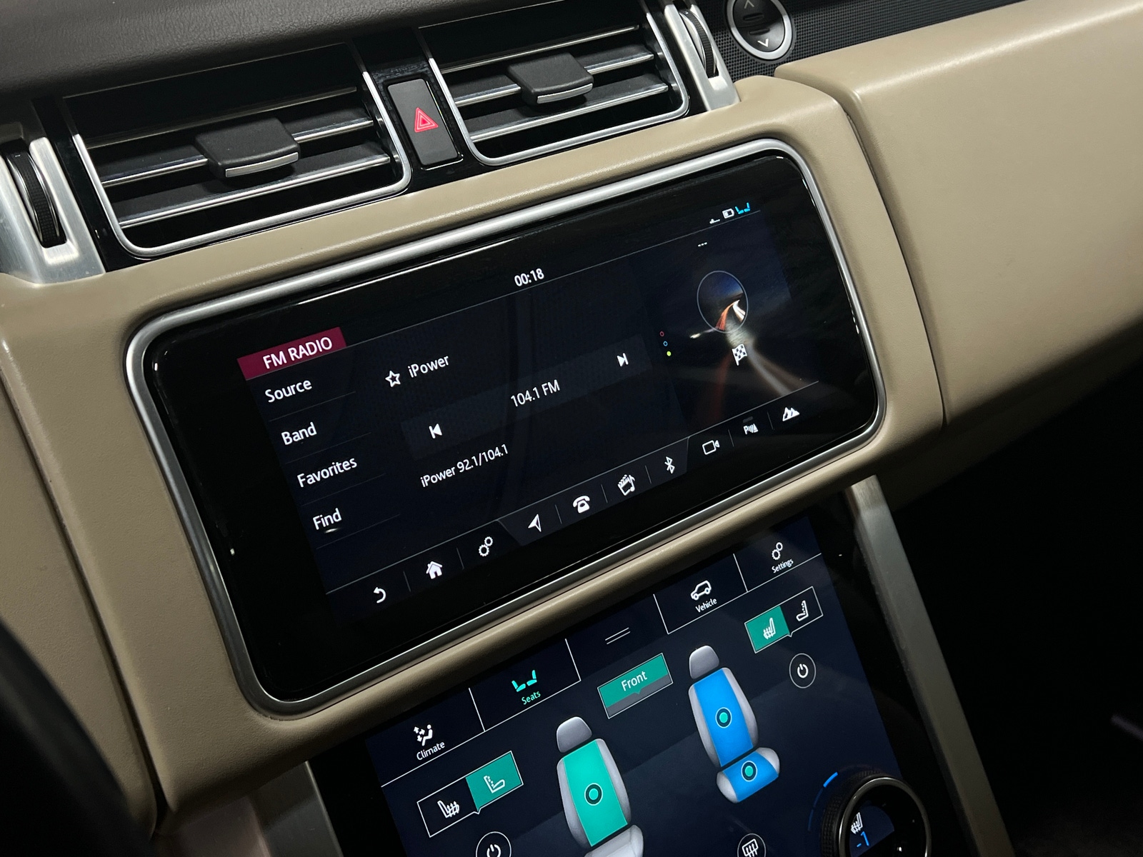 Thumbnail: 2019 Land Rover Range Rover - 3