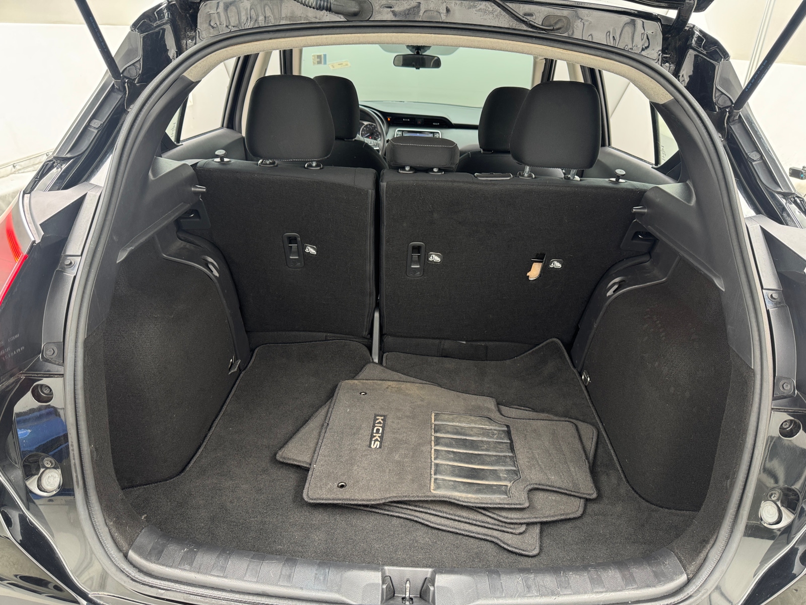 Thumbnail: 2022 Nissan Kicks - 7