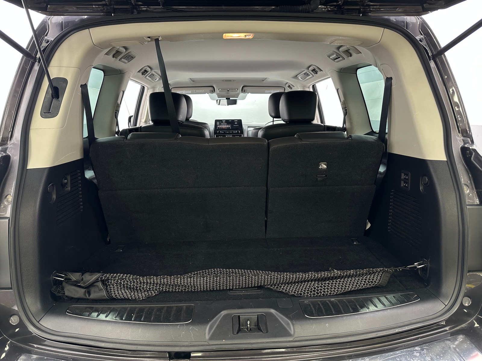 Thumbnail: 2023 INFINITI QX80 - 6