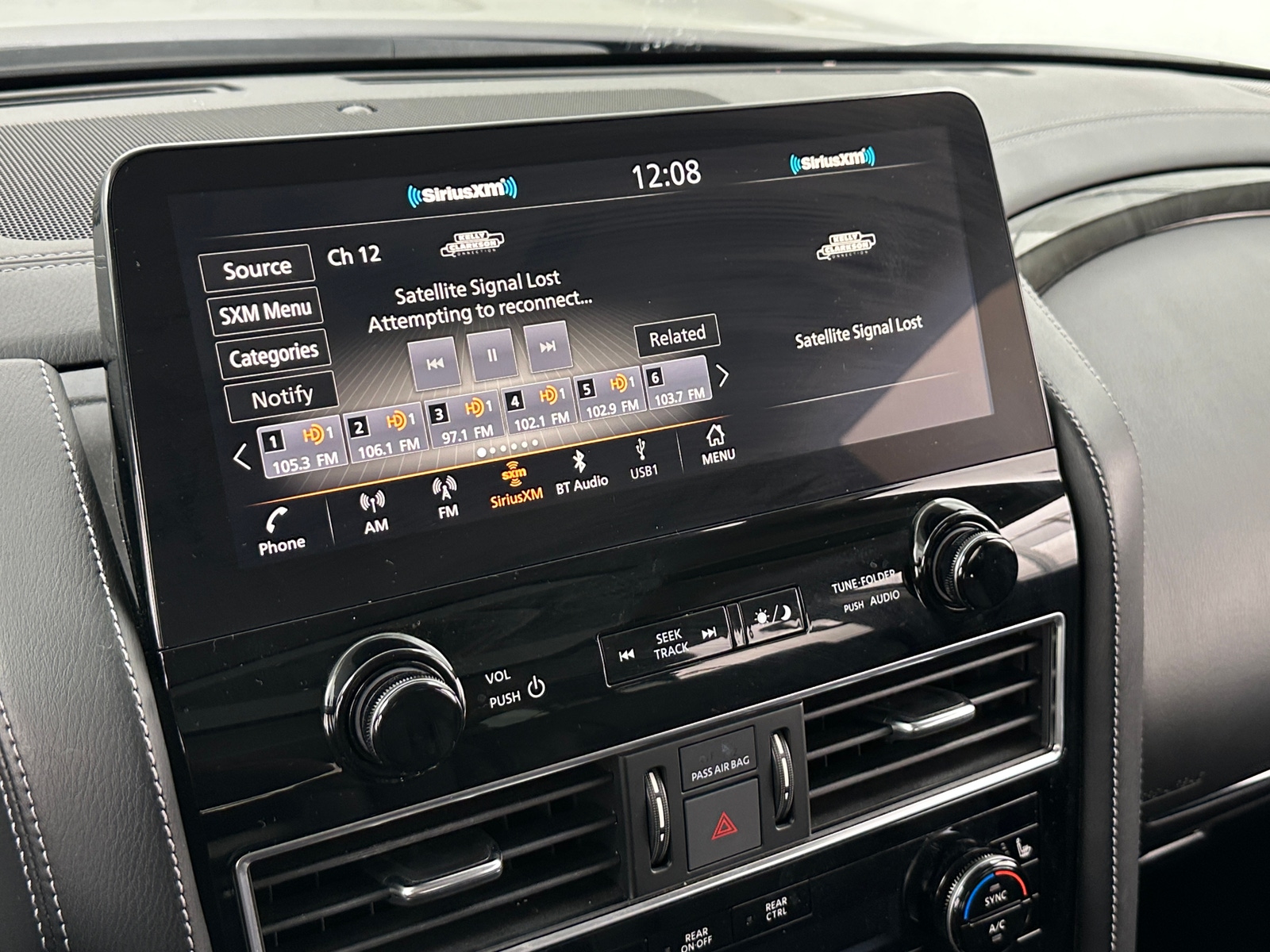 Thumbnail: 2023 INFINITI QX80 - 3