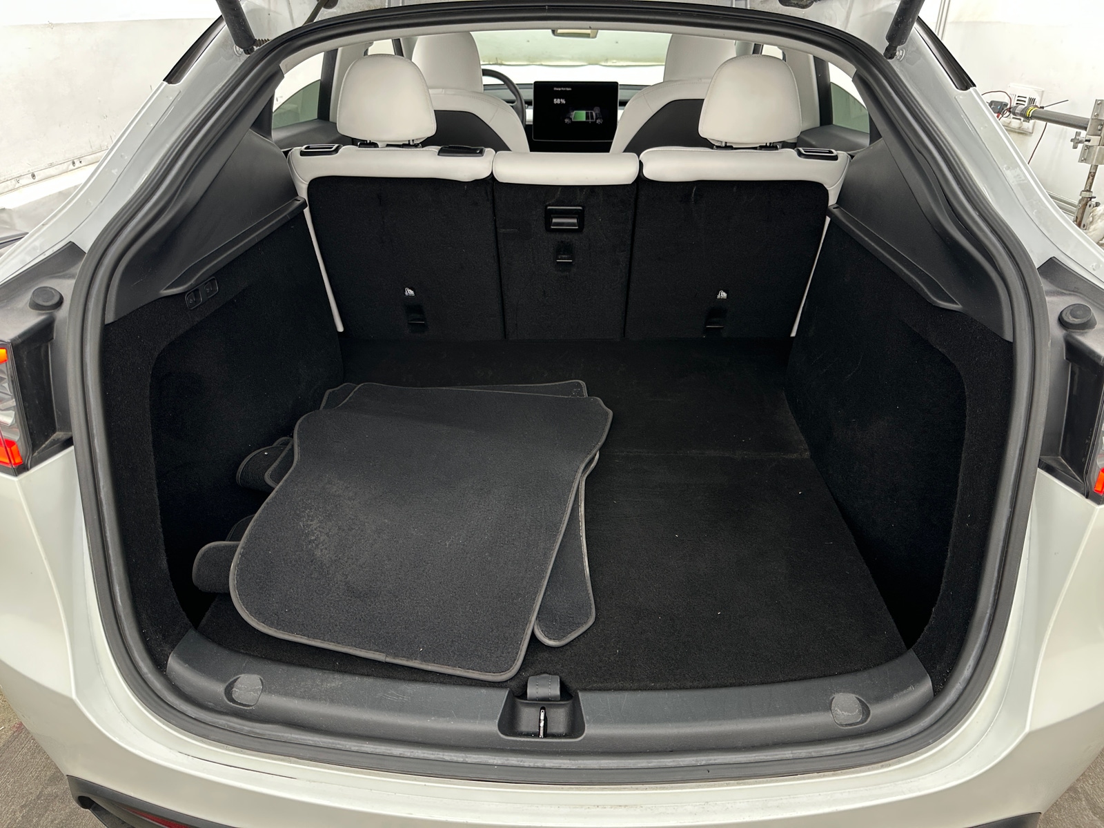 Thumbnail: 2024 Tesla Model Y - 6