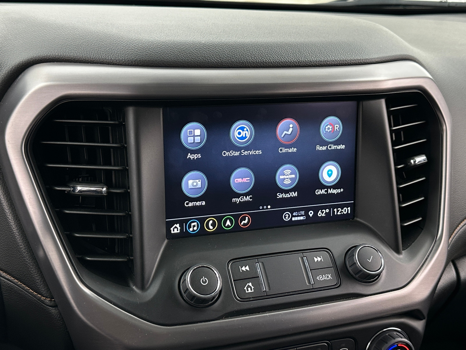 Thumbnail: 2023 GMC Acadia - 3