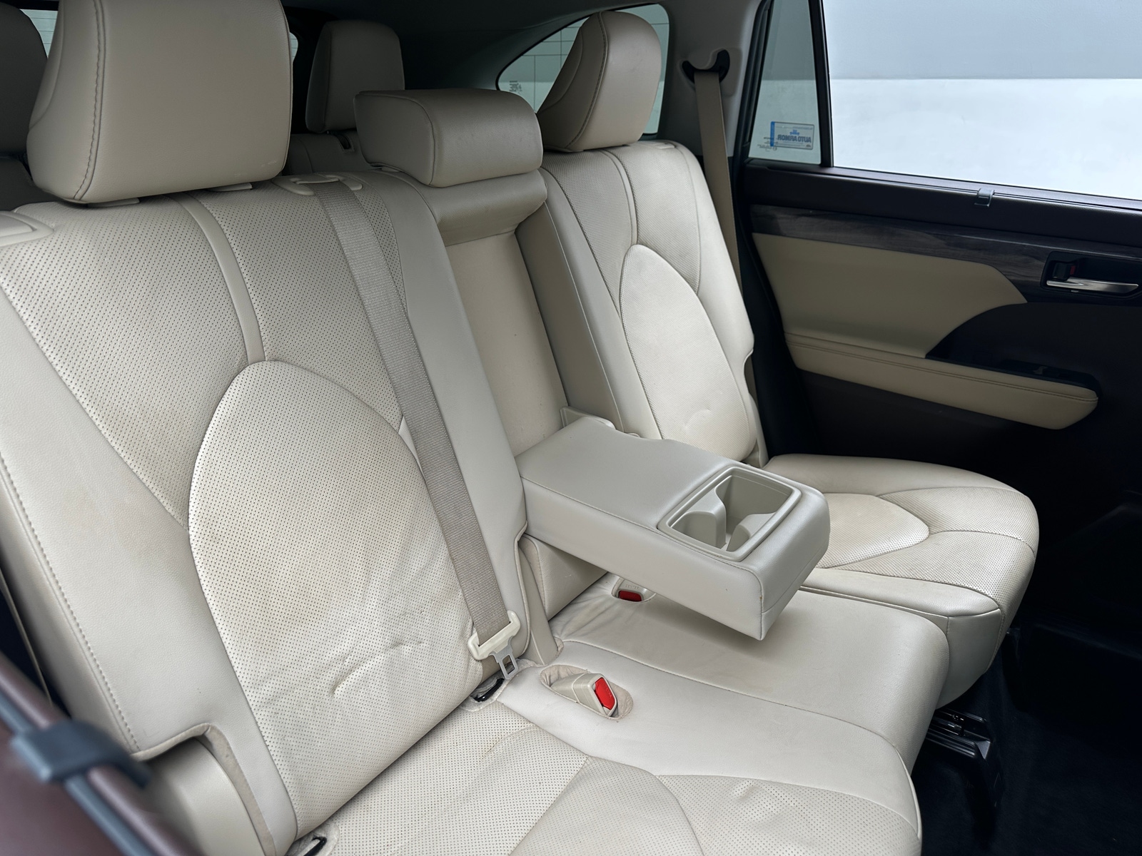 Thumbnail: 2021 Toyota Highlander - 5