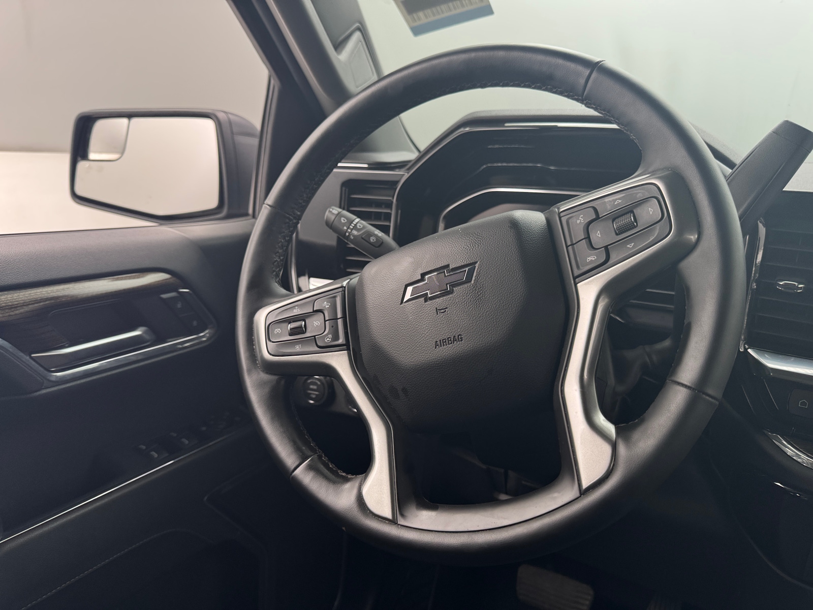 Thumbnail: 2024 Chevrolet Silverado 1500 - 5