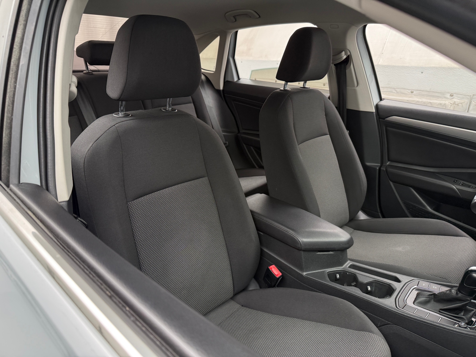 Thumbnail: 2019 Volkswagen Jetta - 2