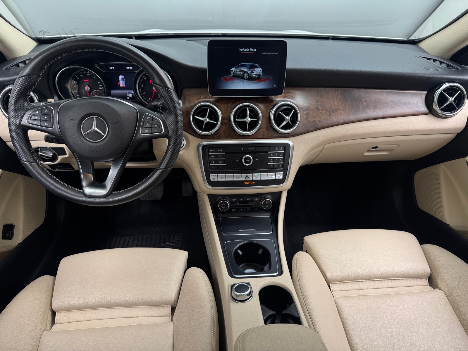 Thumbnail: 2019 Mercedes-Benz GLA - 2