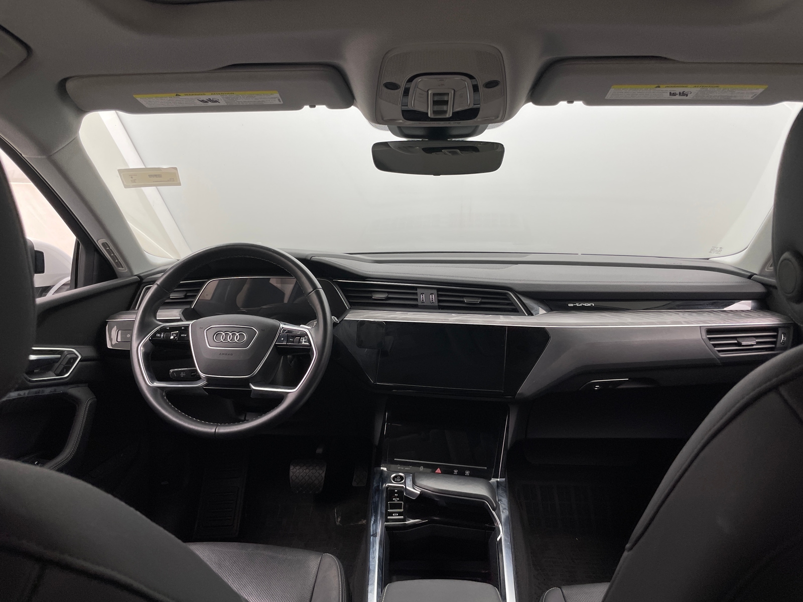 Thumbnail: 2022 Audi e-tron - 2